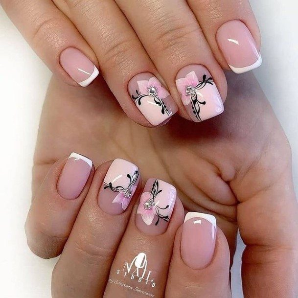 Georgeous Stylish Nail On Girl