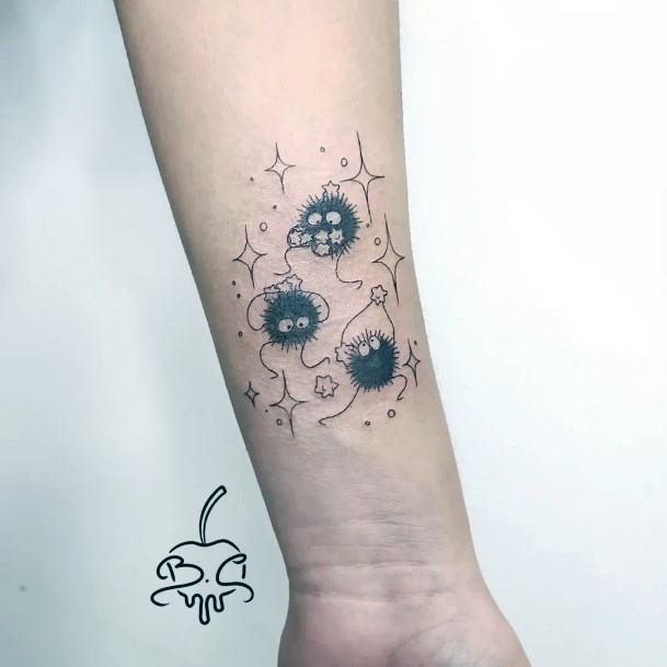 Georgeous Susuwatari Tattoo On Girl