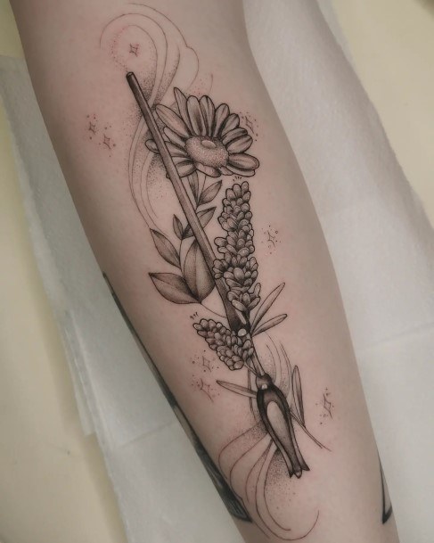 Georgeous Wand Tattoo On Girl