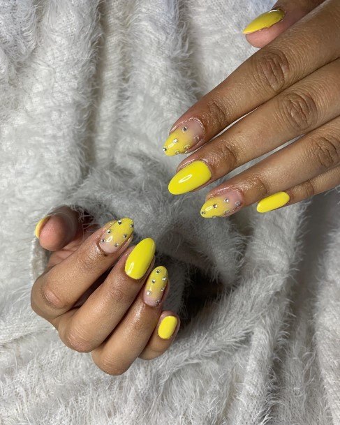 Georgeous Yellow With Diamonds Nail On Girl