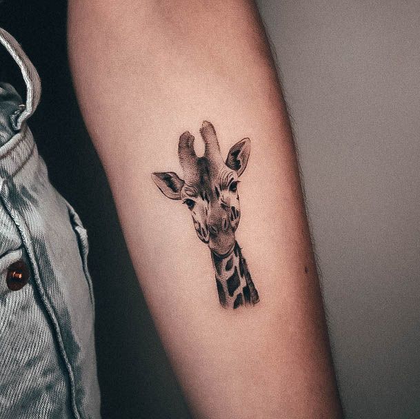Giraffe Tattoo Designs For Women Small Forearm