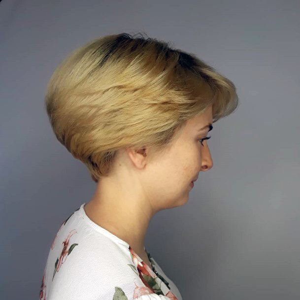 very short wedge haircuts for thick hair