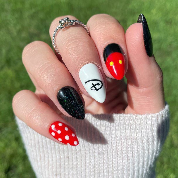 Girl With Darling Mickey Mouse Nail Design