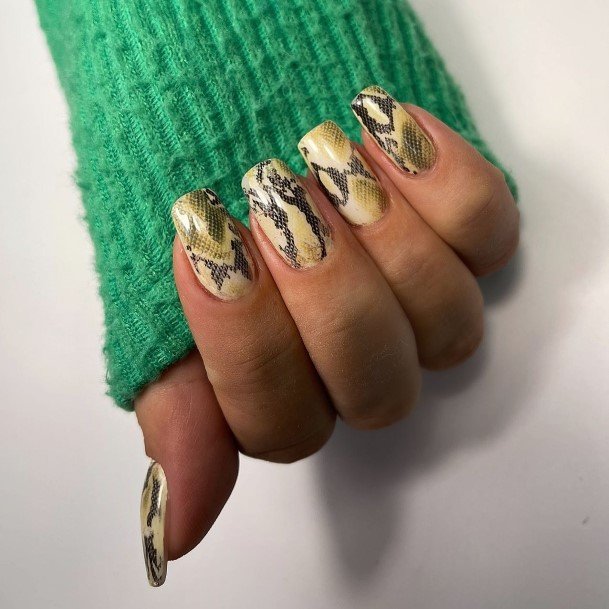 Girl With Darling Snake Nail Design