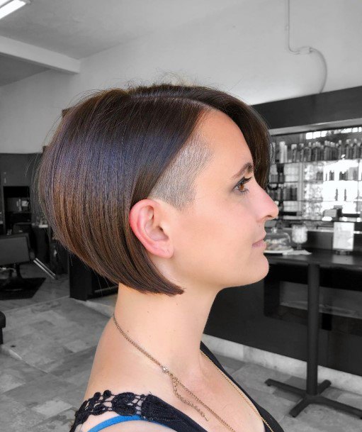 Girl With Edgy Wedge Cut Full Back And Razor Sides