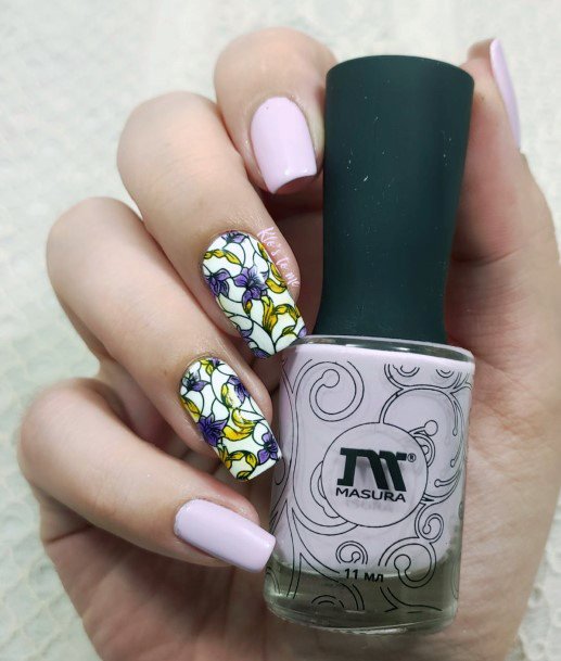 Girl With Feminine Art Nouveau Nail