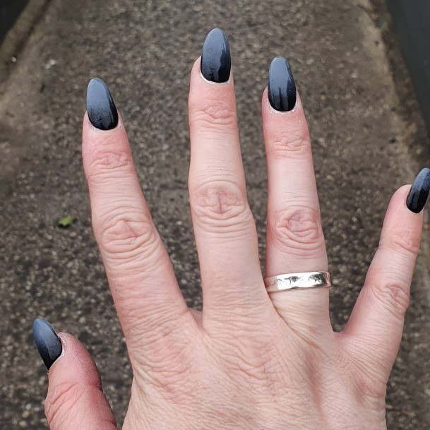 Girl With Feminine Black And Grey Nail