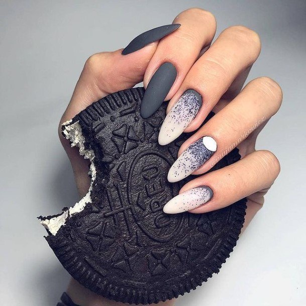 Girl With Feminine Grey And White Nail