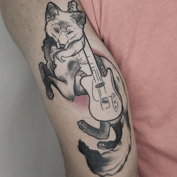 Girl With Feminine Kitsune Tattoo