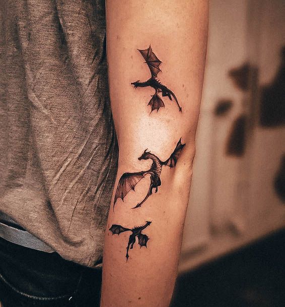 Girl With Graceful Game Of Thrones Tattoos