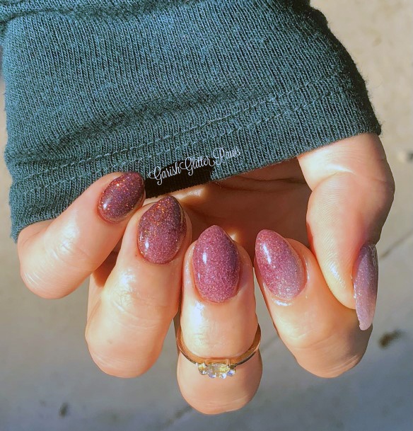 Girl With Graceful Maroon And Pink Nails