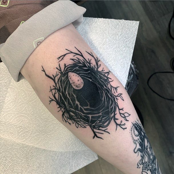 Girl With Stupendous Birds Nest Tattoos