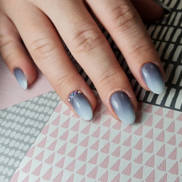 Girl With Stupendous Christmas Ombre Nails