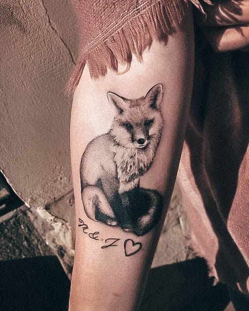 Girl With Stupendous Fox Tattoos