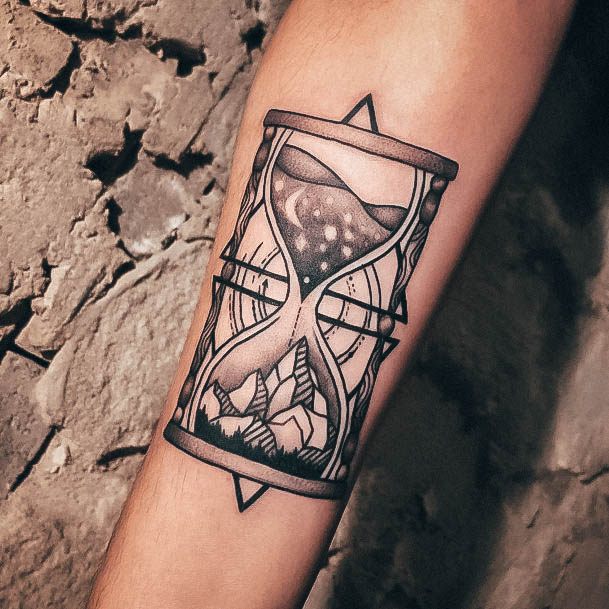 Girl With Stupendous Hourglass Tattoos