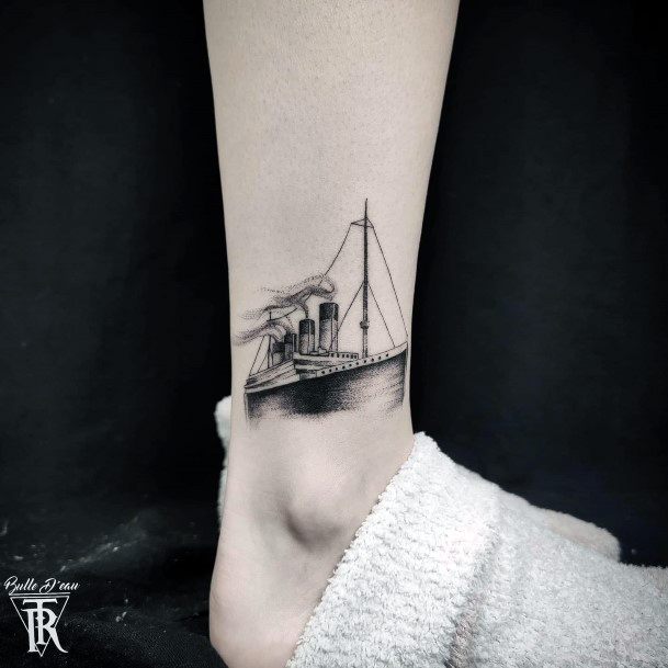 Girl With Stupendous Titanic Tattoos