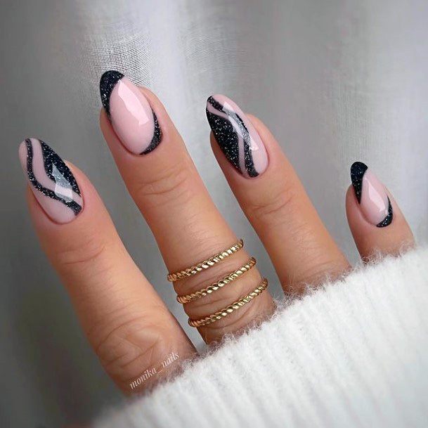 Girls Black Dress Fingernails Designs