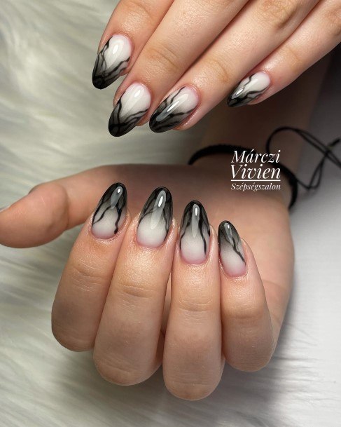 Girls Black Ombre Nail Art Ideas