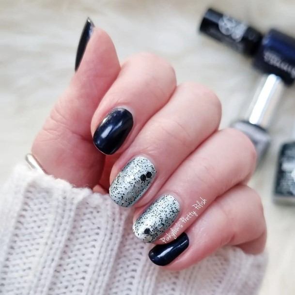 Girls Blue And Silver Nail Ideas