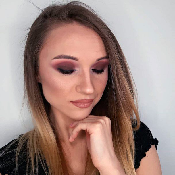 Girls Cherry Red And Brown Eyeshadow