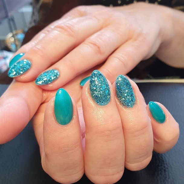 Girls Designs Blue And Green Nail