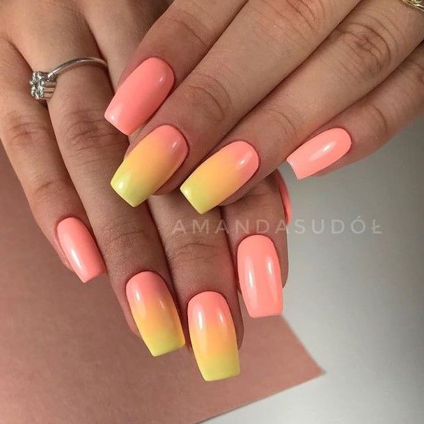 Girls Designs Bright Nail