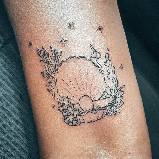 Girls Designs Clam Tattoo