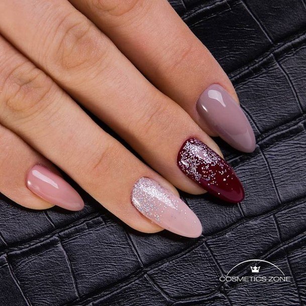 Girls Designs Deep Red Nail