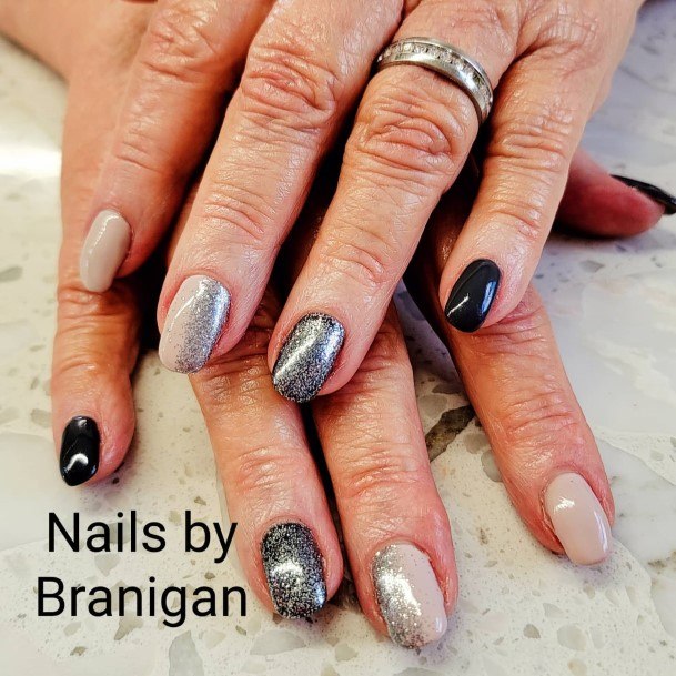 Girls Designs Grey With Glitter Nail