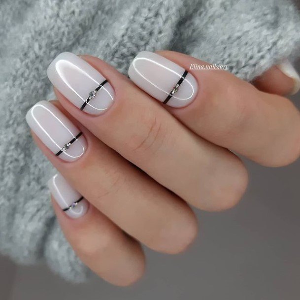 Girls Designs Ivory Nail