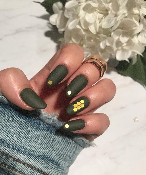 Girls Designs Matte Green Nail