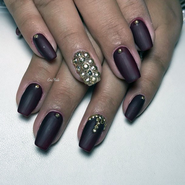 Girls Designs Matte Maroon Nail