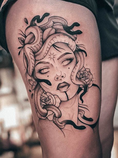 Girls Designs Medusa Tattoo