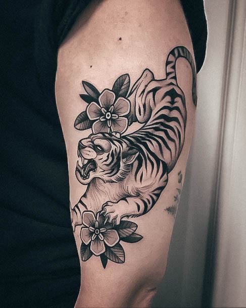 Girls Designs Neo Traditional Tattoo Tiger Arm