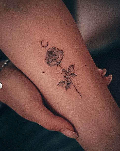 Girls Designs Simple Flower Tattoo