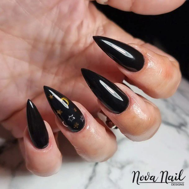 Girls Designs Witch Nail