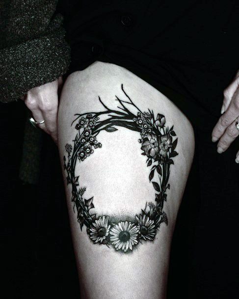 Girls Designs Wreath Tattoo