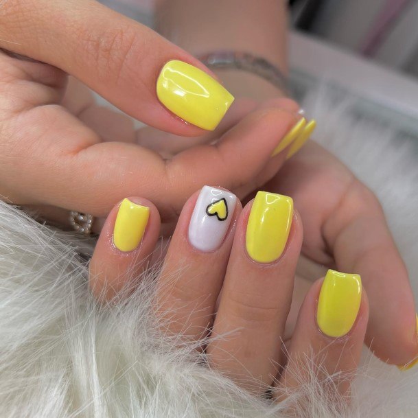 Girls Designs Yellow Square Nail