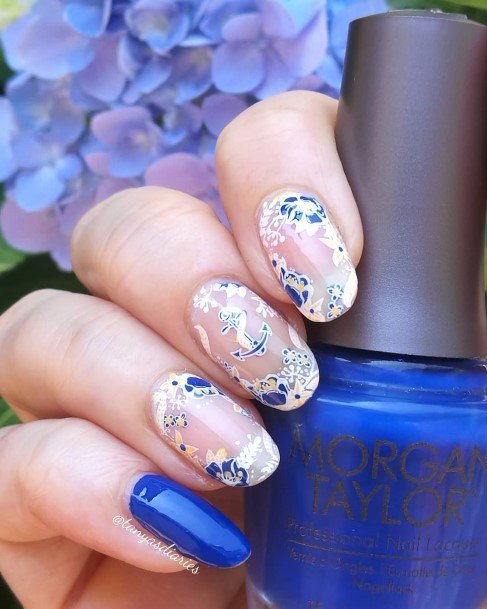 Girls Glamorous Anchor Nail Inspiration