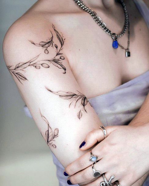 Girls Glamorous Black Ink Tattoo Inspiration