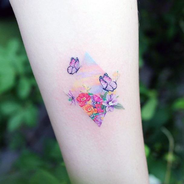 Girls Glamorous Butterfly Flower Tattoo Inspiration