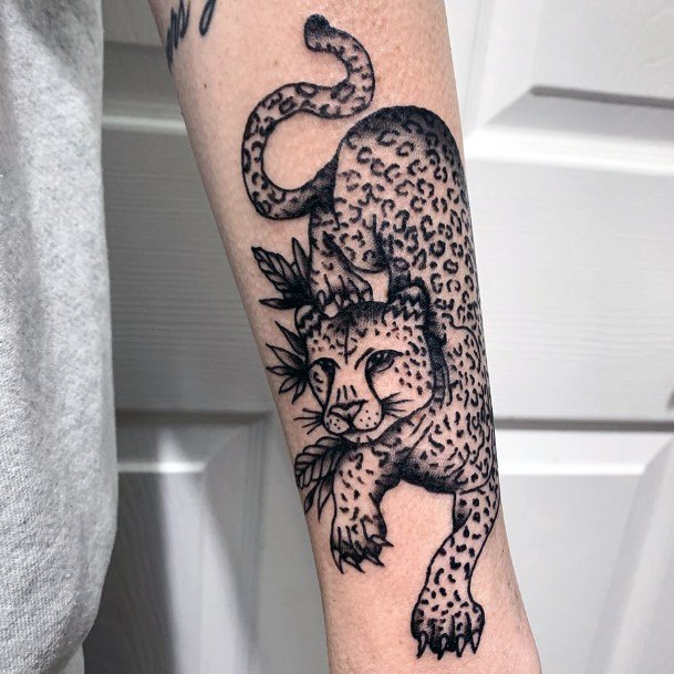 Girls Glamorous Cheetah Tattoo Inspiration