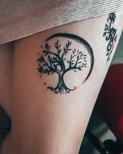 Girls Glamorous Family Tree Tattoo Inspiration