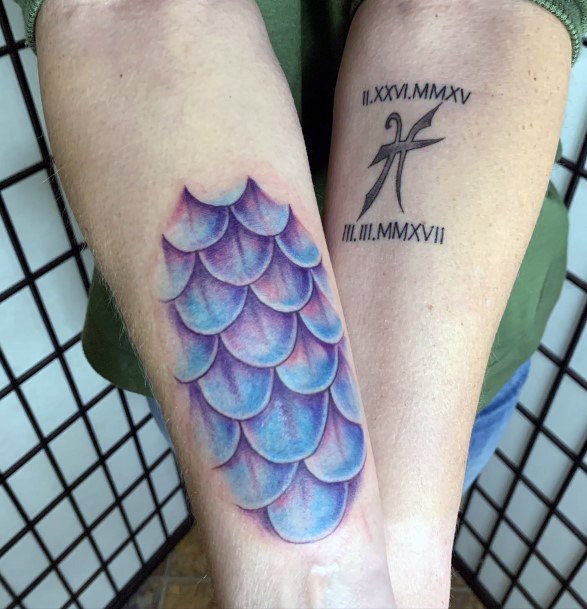 Girls Glamorous Fish Scales Tattoo Inspiration