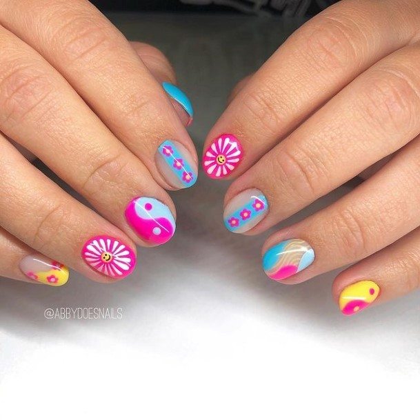 Girls Glamorous Funky Nail Inspiration