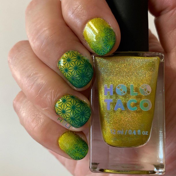 Girls Glamorous Green And Yellow Nail Inspiration