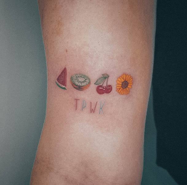 Girls Glamorous Kiwi Tattoo Inspiration