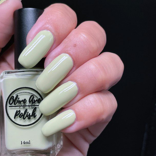 Girls Glamorous Light Green Nail Inspiration