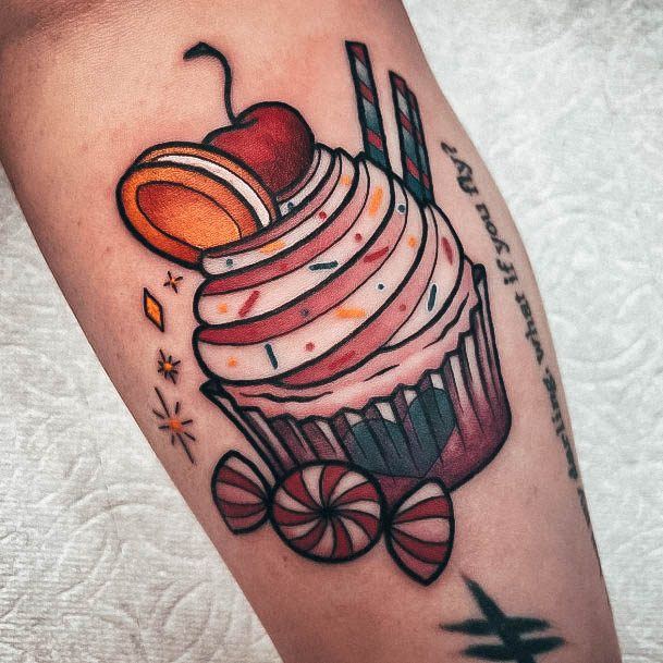 Girls Glamorous Macaron Tattoo Inspiration