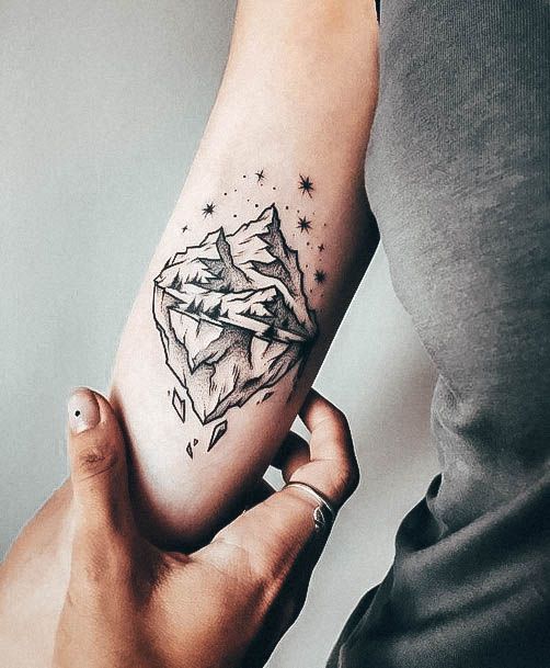 Girls Glamorous Mountain Tattoo Inspiration